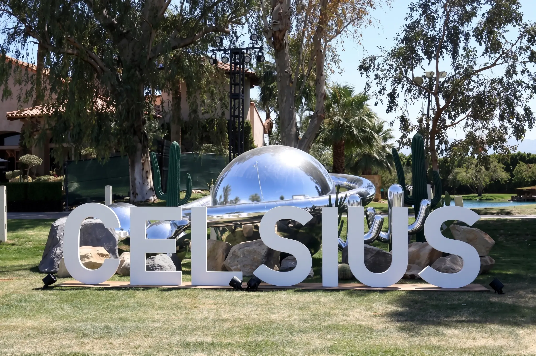 Celsius Cosmic Desert — Live: Chrome Letter Forms